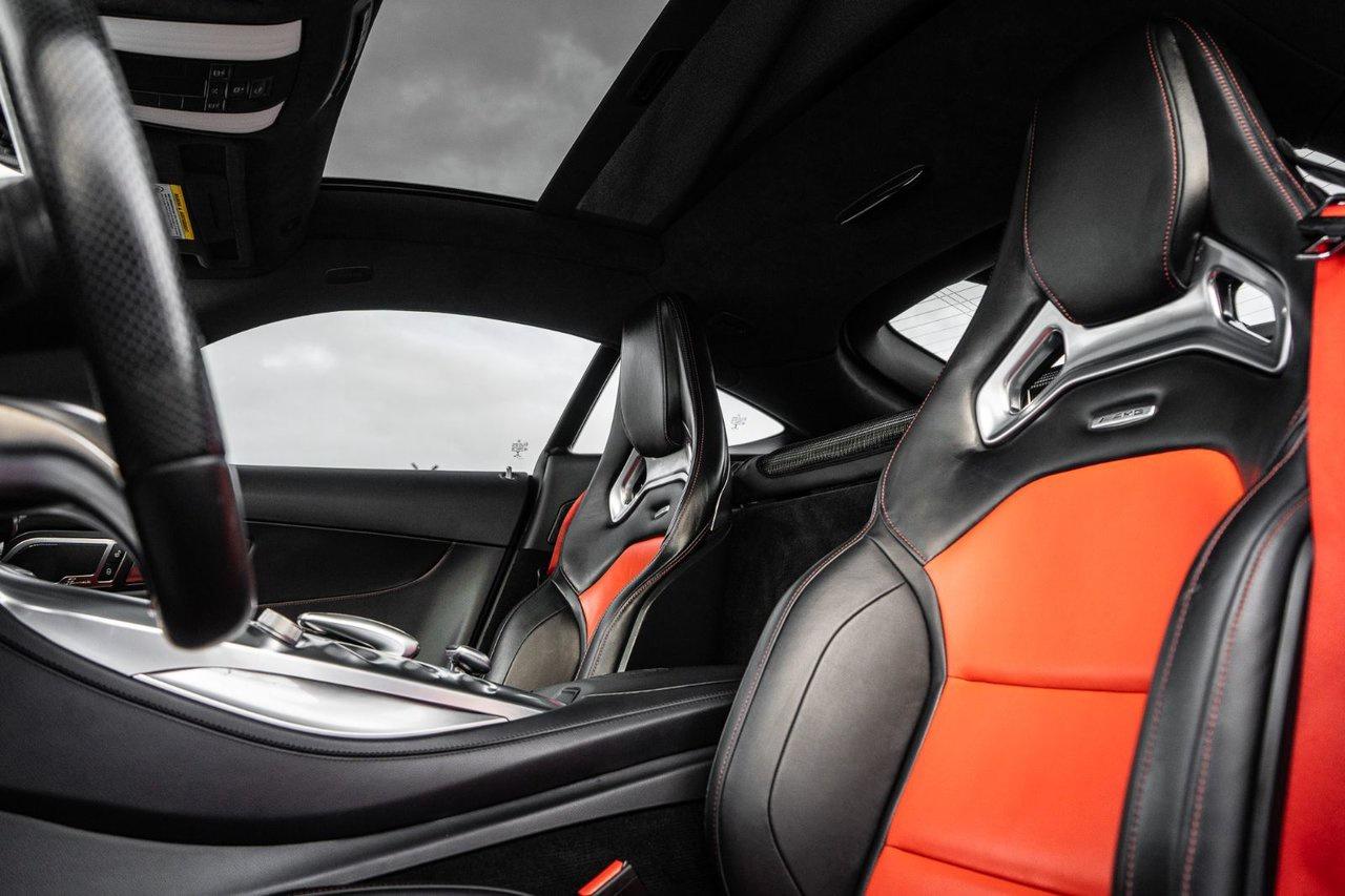 2016 Mercedes-Benz AMG GT S Photo