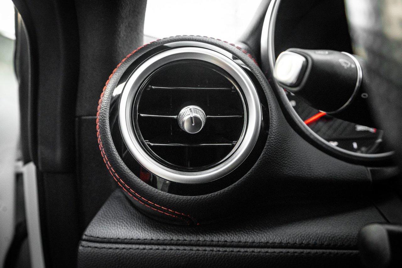 2016 Mercedes-Benz AMG GT S Photo