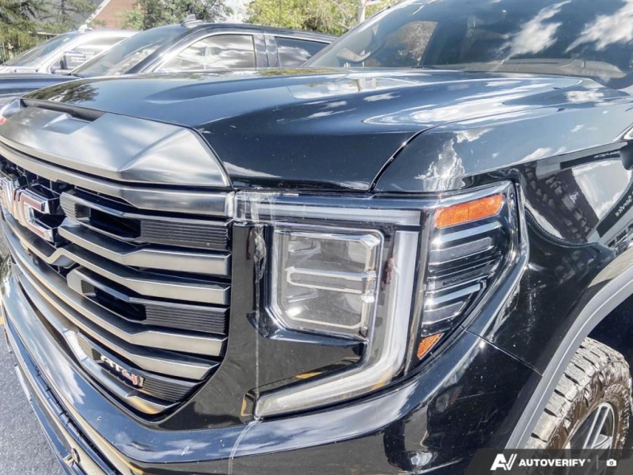 2023 GMC Sierra 1500 AT4  AT4, CREW, SUNROOF, 6.2 V8, PREFERRED Photo