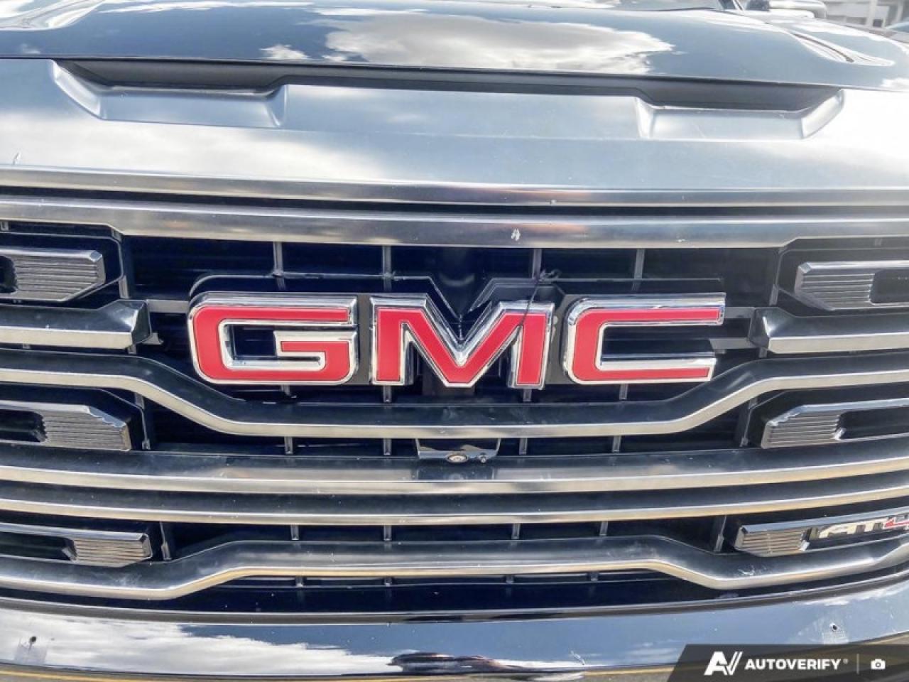 2023 GMC Sierra 1500 AT4  AT4, CREW, SUNROOF, 6.2 V8, PREFERRED Photo