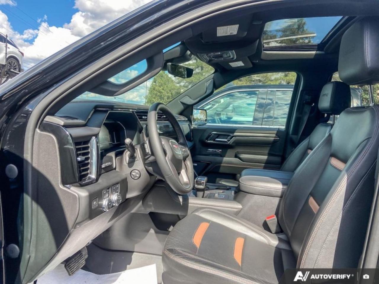 2023 GMC Sierra 1500 AT4  AT4, CREW, SUNROOF, 6.2 V8, PREFERRED Photo