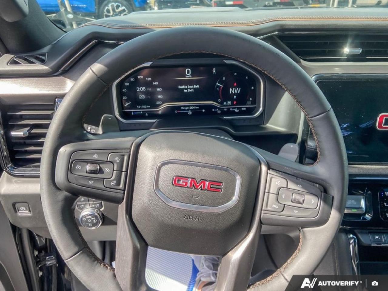 2023 GMC Sierra 1500 AT4  AT4, CREW, SUNROOF, 6.2 V8, PREFERRED Photo