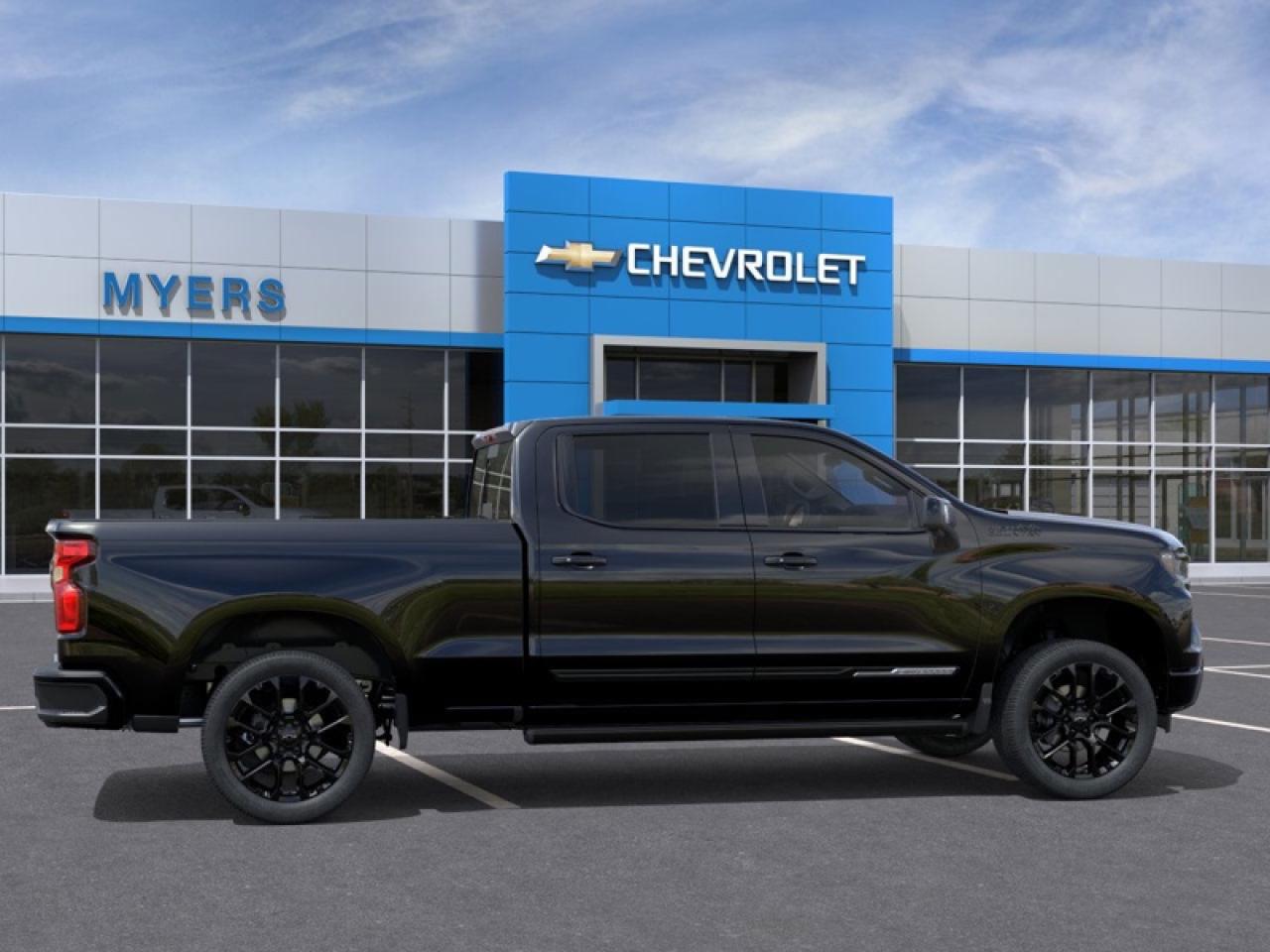 2026 Chevrolet Silverado 1500 High Country  HIGH COUNTRY, 6.2 V8, SUNROOF, TECH PACKAGE, Photo4