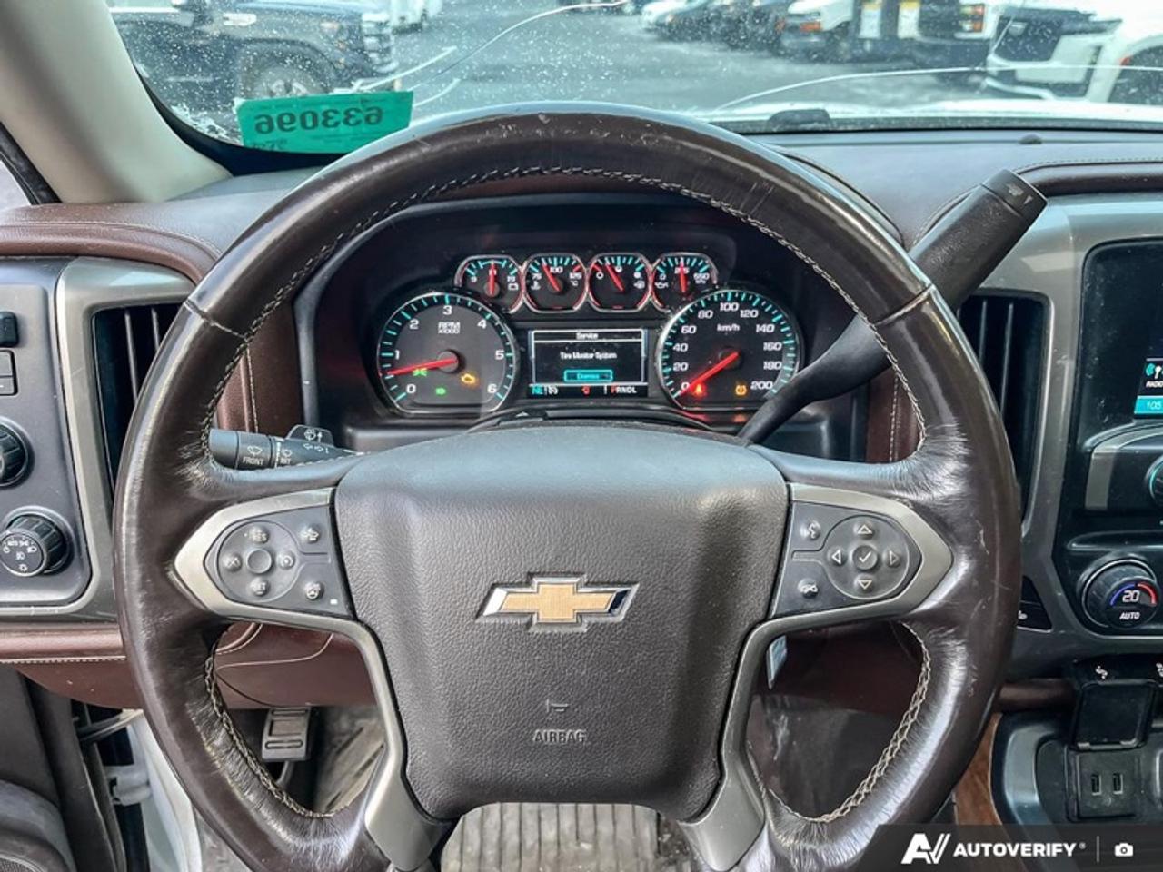 2018 Chevrolet Silverado 1500 High Country  HIGH COUNTRY, SUNROOF, 6.2 V8, LEATHER Photo