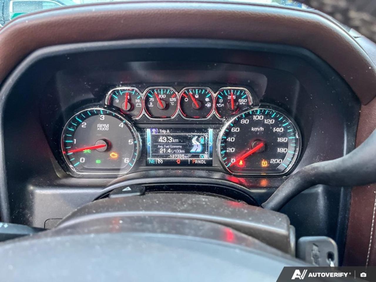 2018 Chevrolet Silverado 1500 High Country  HIGH COUNTRY, SUNROOF, 6.2 V8, LEATHER Photo