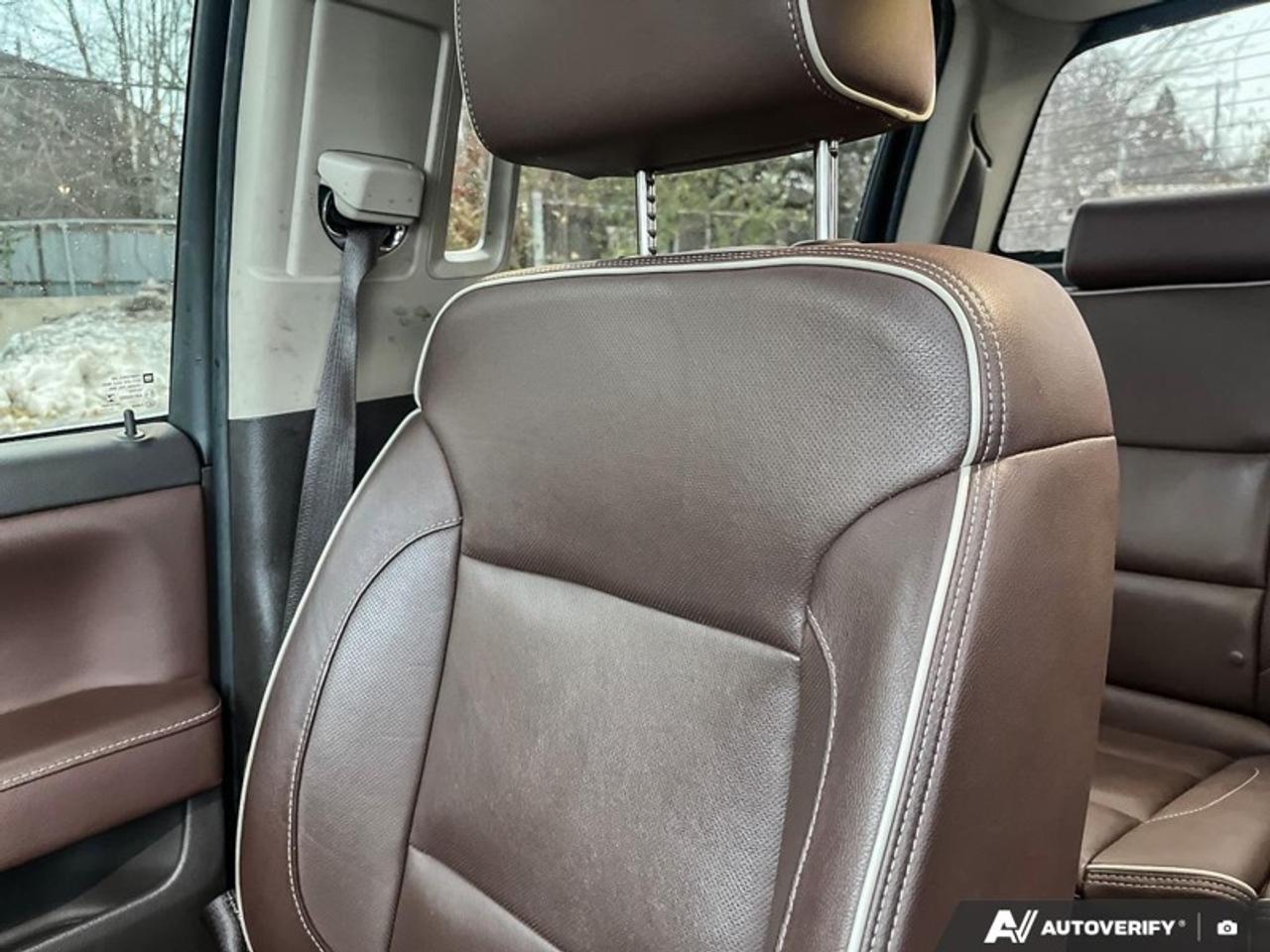 2018 Chevrolet Silverado 1500 High Country  HIGH COUNTRY, SUNROOF, 6.2 V8, LEATHER Photo