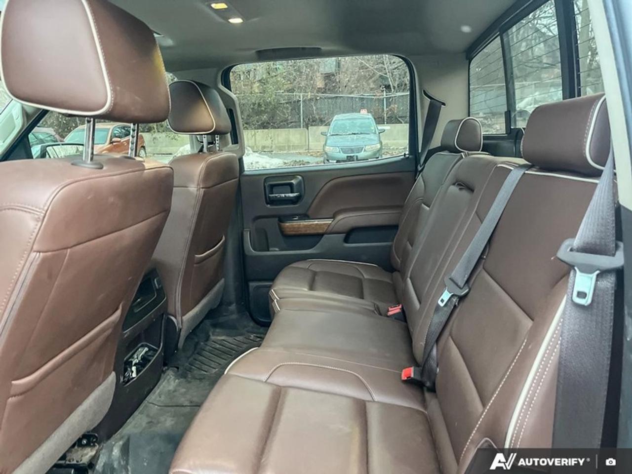 2018 Chevrolet Silverado 1500 High Country  HIGH COUNTRY, SUNROOF, 6.2 V8, LEATHER Photo