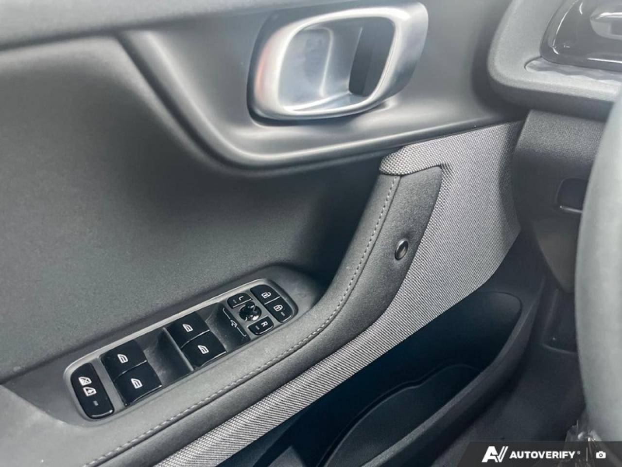 2024 Polestar 2 4DR DUAL MOTR LON  POLESTAR LONG RANGE DUAL MOTOR Photo