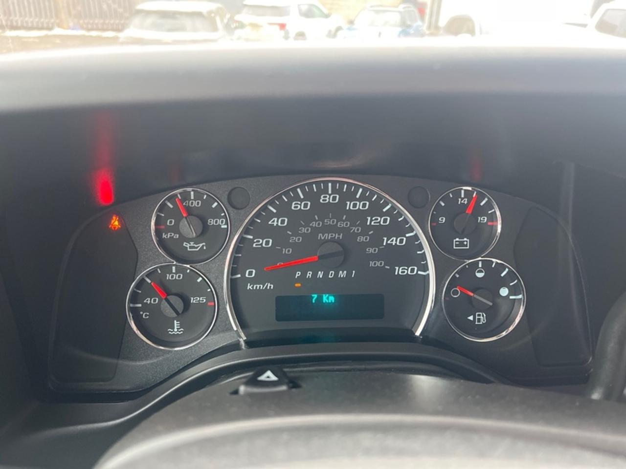 2025 Chevrolet Express Commercial Cutaway Van 177  EXPRESS 3500 CUTAWAY 177" WB Photo