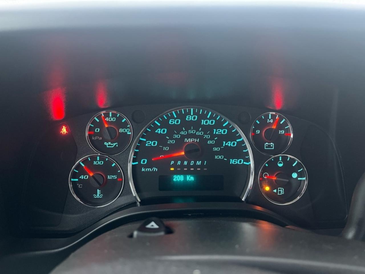 2025 Chevrolet Express Commercial Cutaway Van 159  EXPRESS 12 FOOT CUBE VAN 6.6 GAS Photo