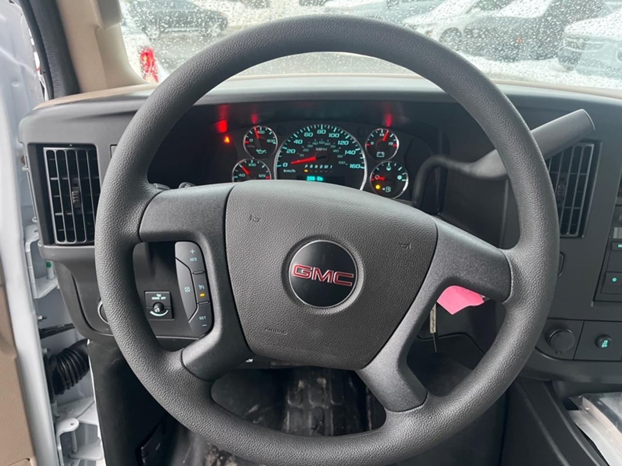 2025 Chevrolet Express Commercial Cutaway Van 159  EXPRESS 12 FOOT CUBE VAN 6.6 GAS Photo