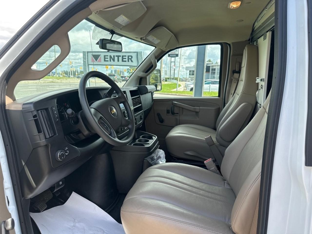 2025 Chevrolet Express Commercial Cutaway Van 159  EXPRESS 12 FOOT CUBE VAN 6.6 GAS Photo