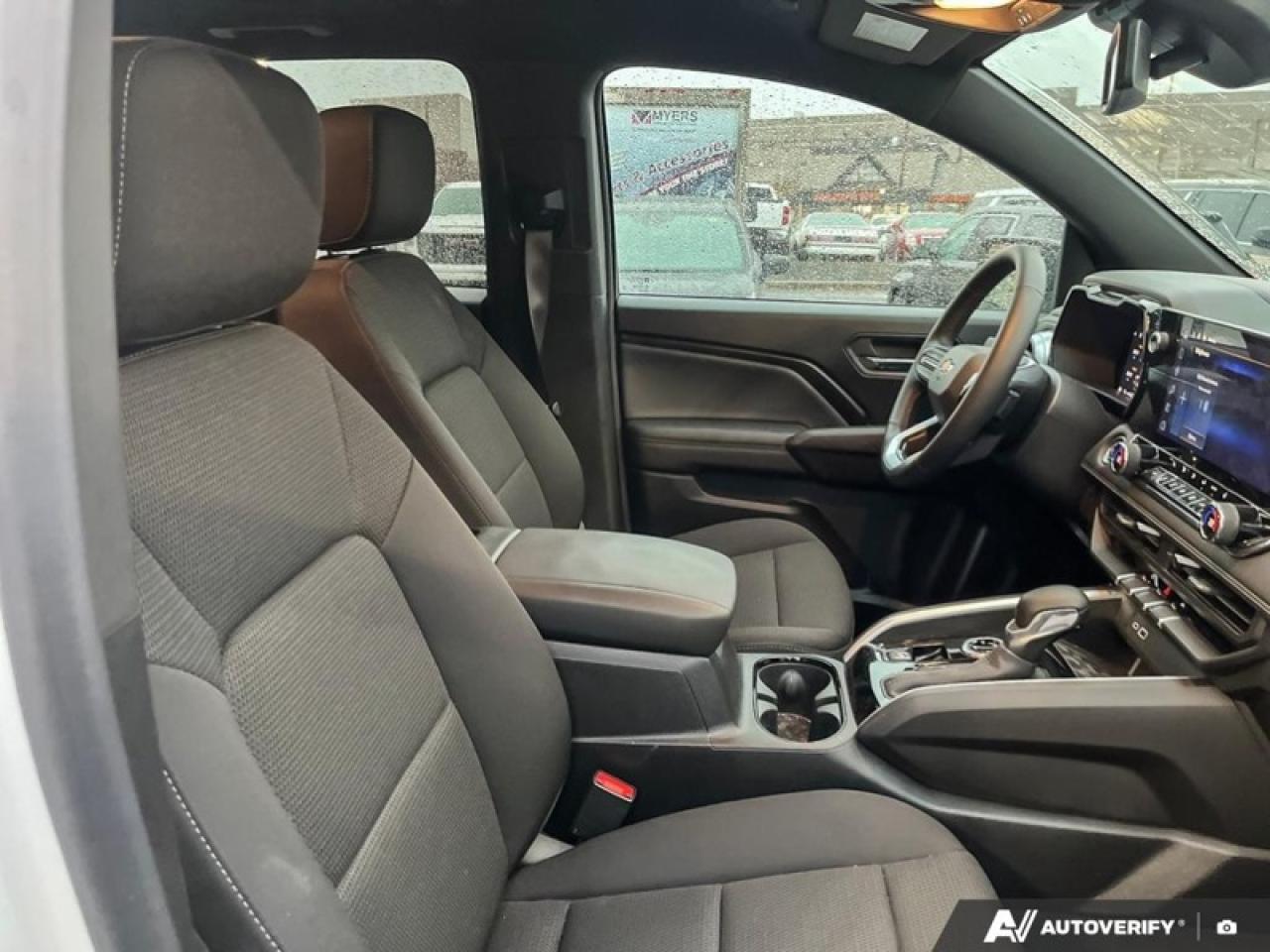 2025 Chevrolet Colorado 4WD LT  LT, CREW CAB, 6" LIFT KIT, UPGRADED TIRES AND RIMS Photo