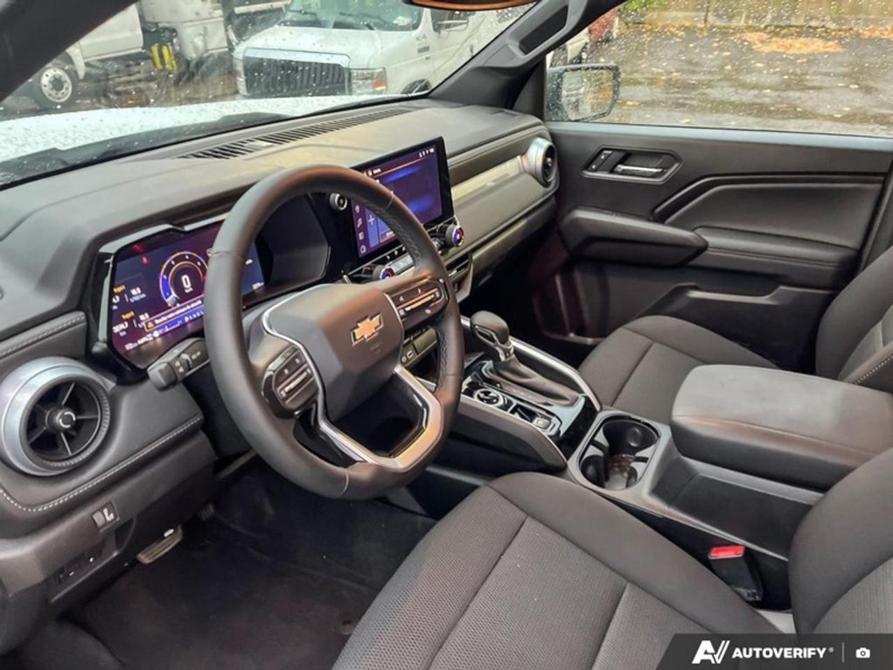 2025 Chevrolet Colorado 4WD LT  LT, CREW CAB, 6" LIFT KIT, UPGRADED TIRES AND RIMS Photo