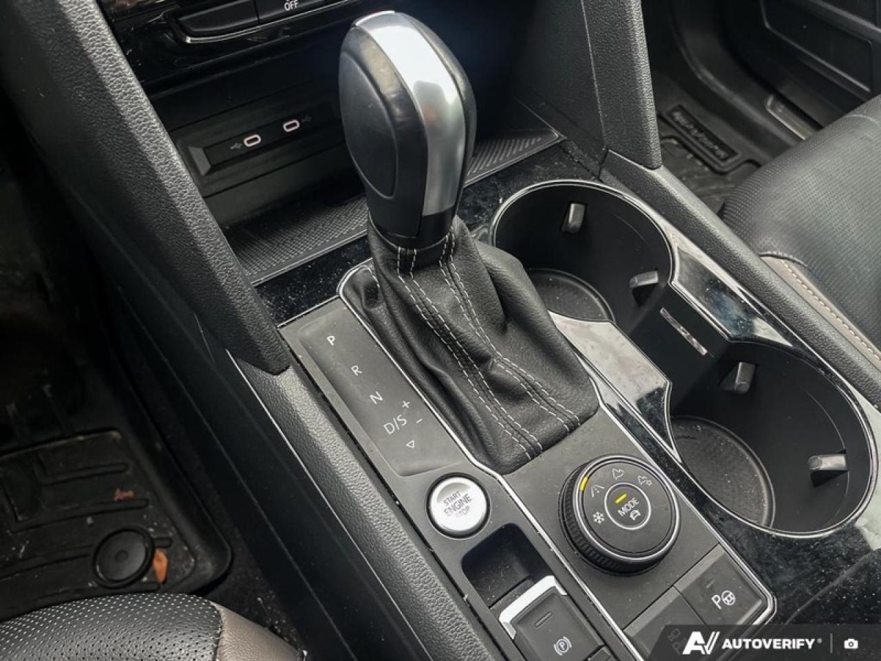 2022 Volkswagen Atlas Execline 3.6 FSI  ATLAS EXEC LINE, AWD, SUNROOF, LEATHER Photo