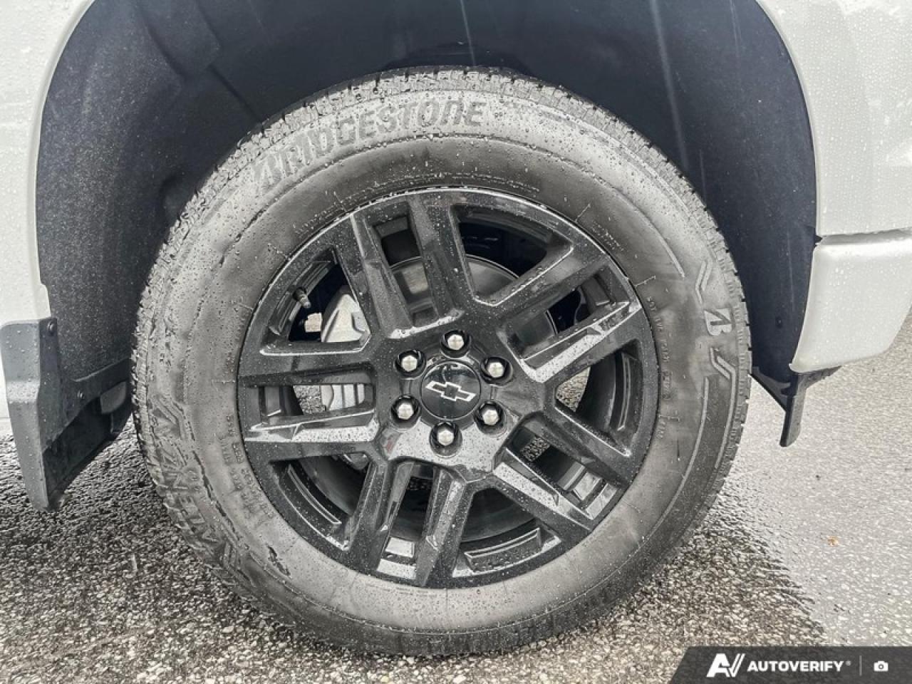 2025 Chevrolet Silverado 1500 RST  RST, CREW, DARK APPEARANCE PKG, 5.3 V8 Photo