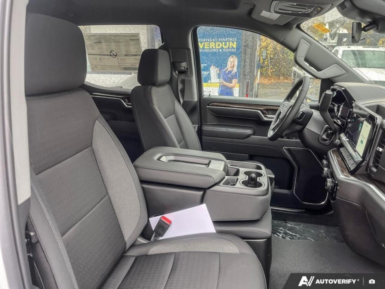 2025 Chevrolet Silverado 1500 RST  RST, CREW, DARK APPEARANCE PKG, 5.3 V8 Photo