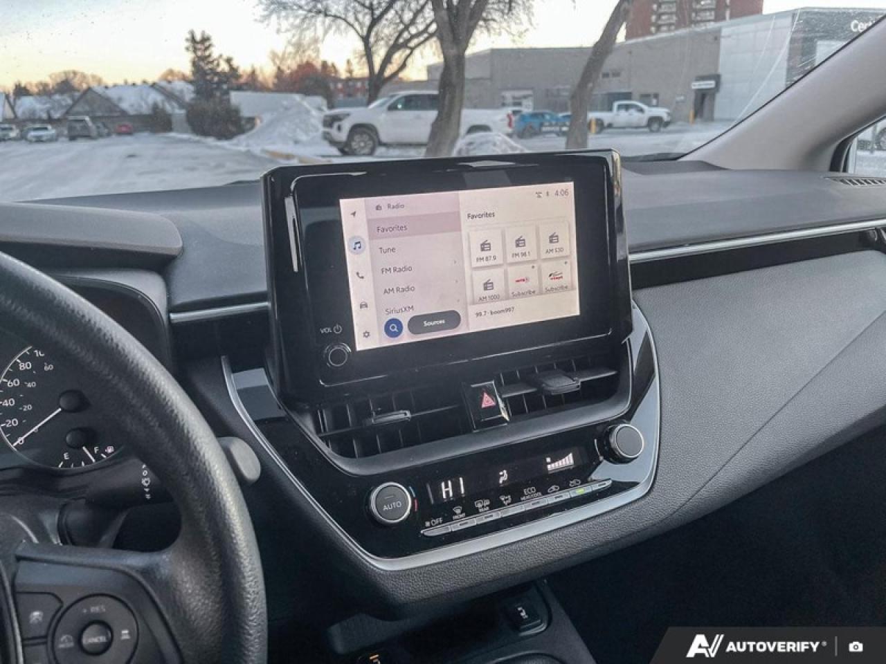 2024 Toyota Corolla LE  LE, AUTO, REAR CAMERA, CARPLAY, REMOTE START Photo