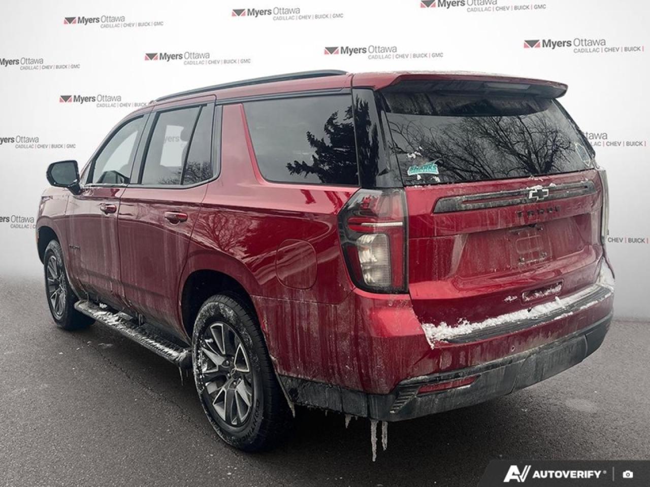 2023 Chevrolet Tahoe Z71  TAHOE, Z71, SUNROOF, LUXURY PKG, MINT Photo3