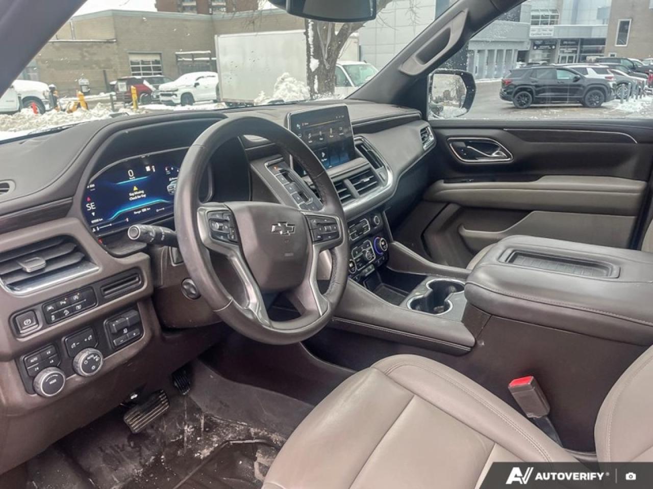 2023 Chevrolet Tahoe Z71  TAHOE, Z71, SUNROOF, LUXURY PKG, MINT Photo