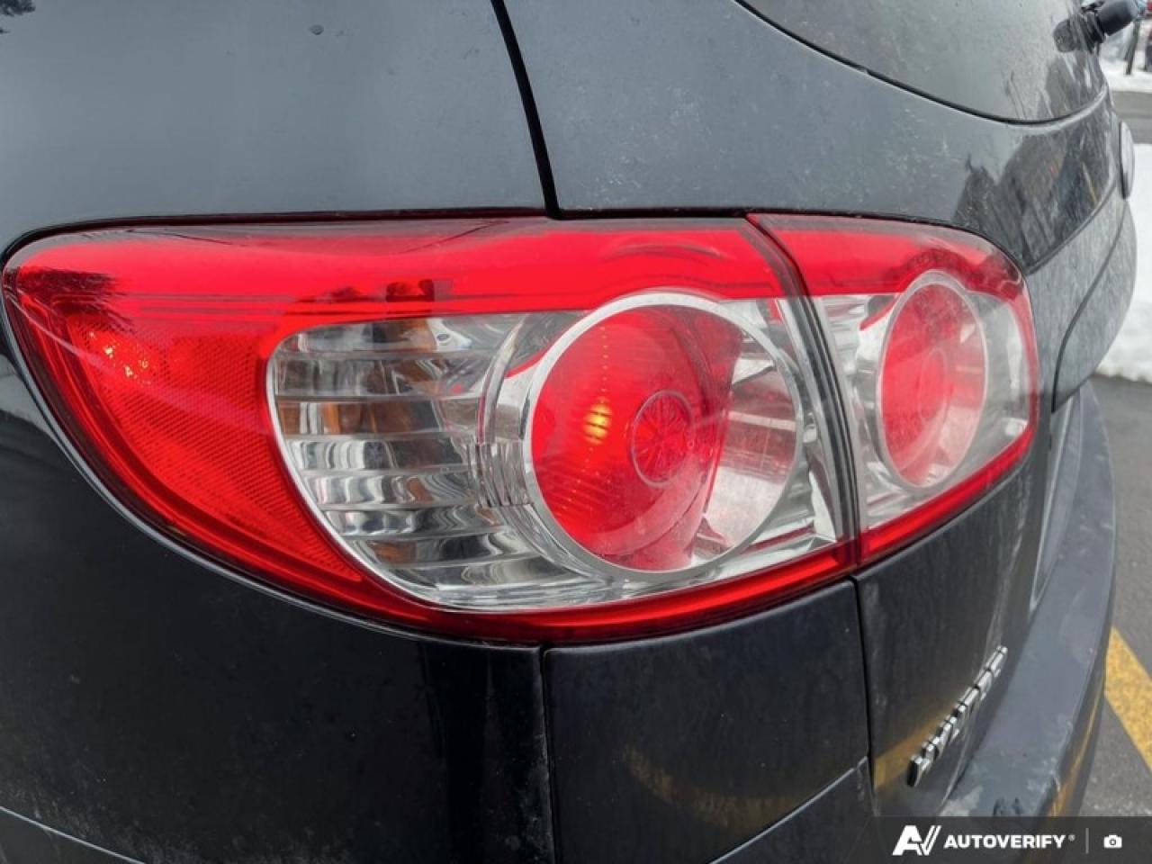 2011 Hyundai Santa Fe GL Premium  GL, AWD, REAR CAMERA, KEYLESS Photo