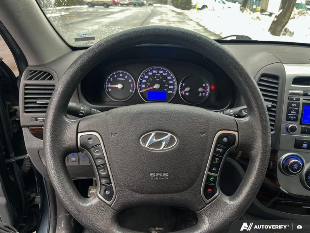 2011 Hyundai Santa Fe GL Premium  GL, AWD, REAR CAMERA, KEYLESS Photo