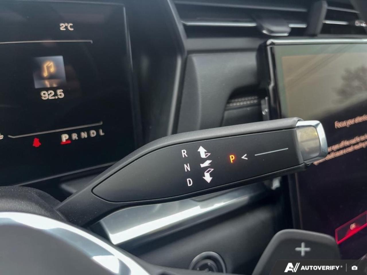 2025 GMC Terrain Elevation AWD  TERRAIN ELEVATION, AWD, SUNROOF, LEATHER Photo