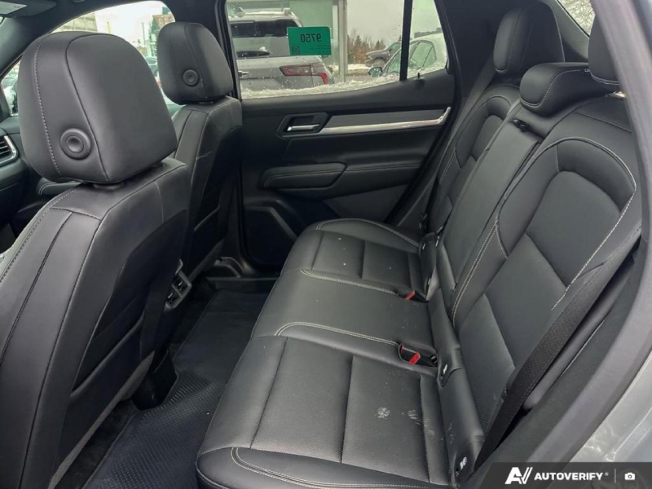 2025 GMC Terrain Elevation AWD  TERRAIN ELEVATION, AWD, SUNROOF, LEATHER Photo