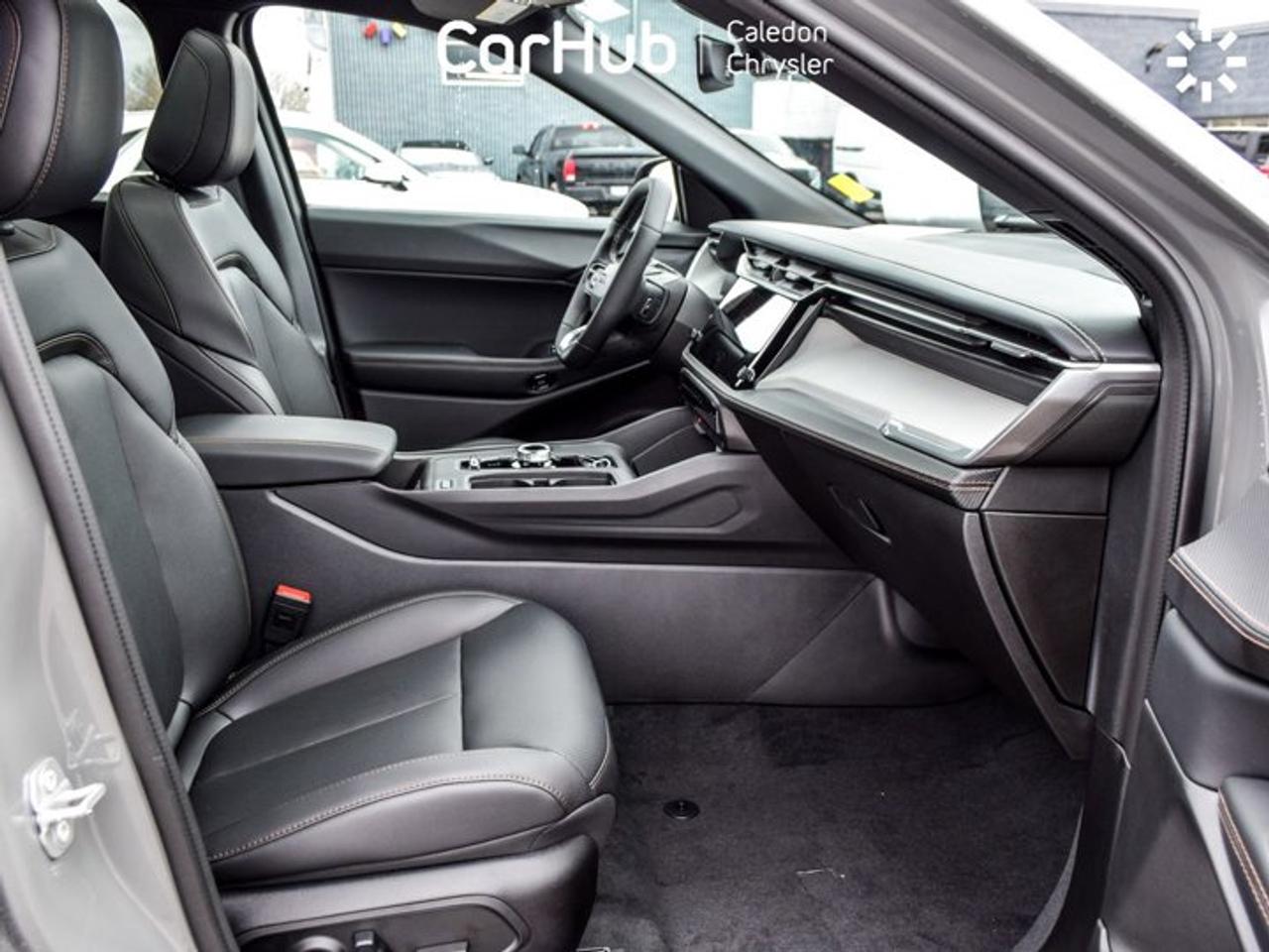 2026 Jeep Cherokee Limited 12.3" Display Pano Sunroof Blind Spot Heated front Seats Alloy Photo