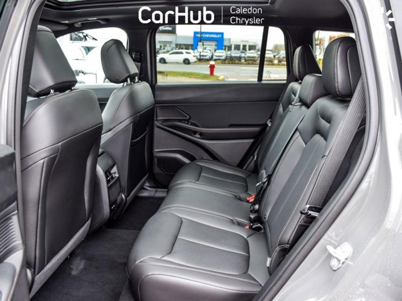 2026 Jeep Cherokee Limited 12.3" Display Pano Sunroof Blind Spot Heated front Seats Alloy Photo
