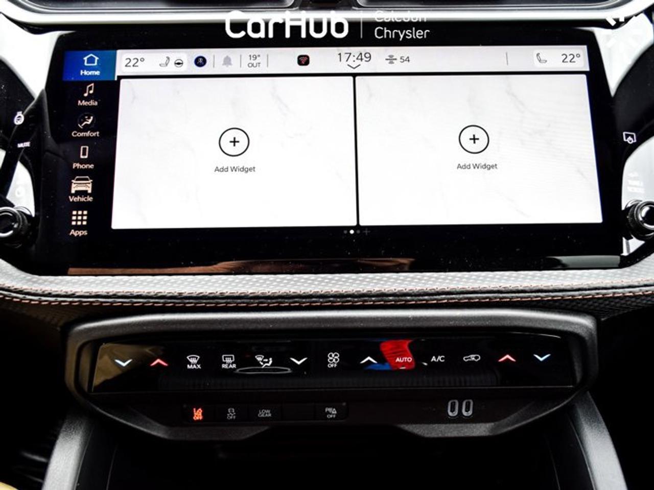 2026 Jeep Cherokee Limited 12.3" Display Pano Sunroof Blind Spot Heated front Seats Alloy Photo