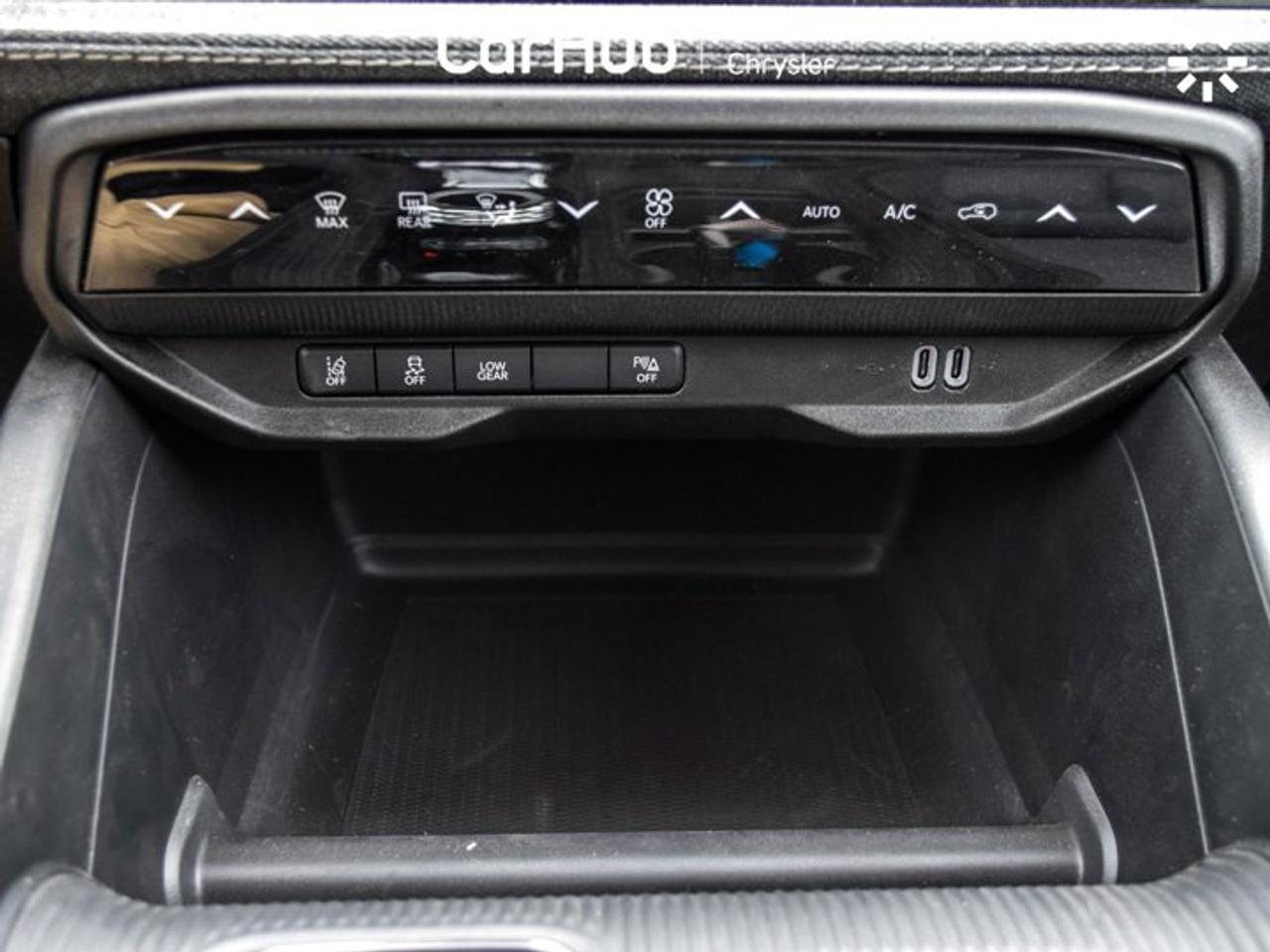 2026 Jeep Cherokee Laredo 4x4 12.3"Display Blind Spot Remote Start Lane Assist Photo