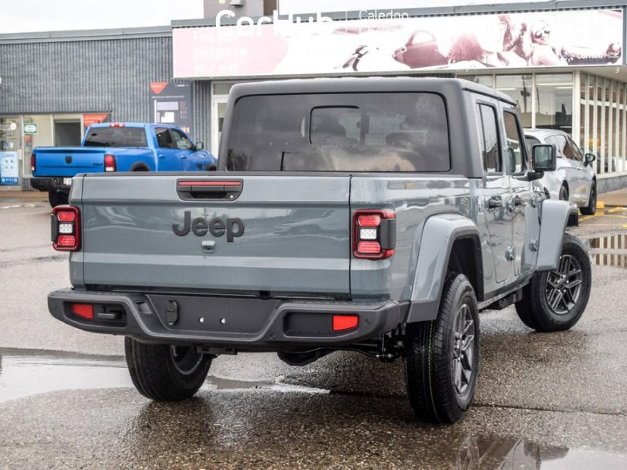 2026 Jeep Gladiator Sport S 4x4 Freedom Top Safety Group 12.3"Display Remote Start Photo