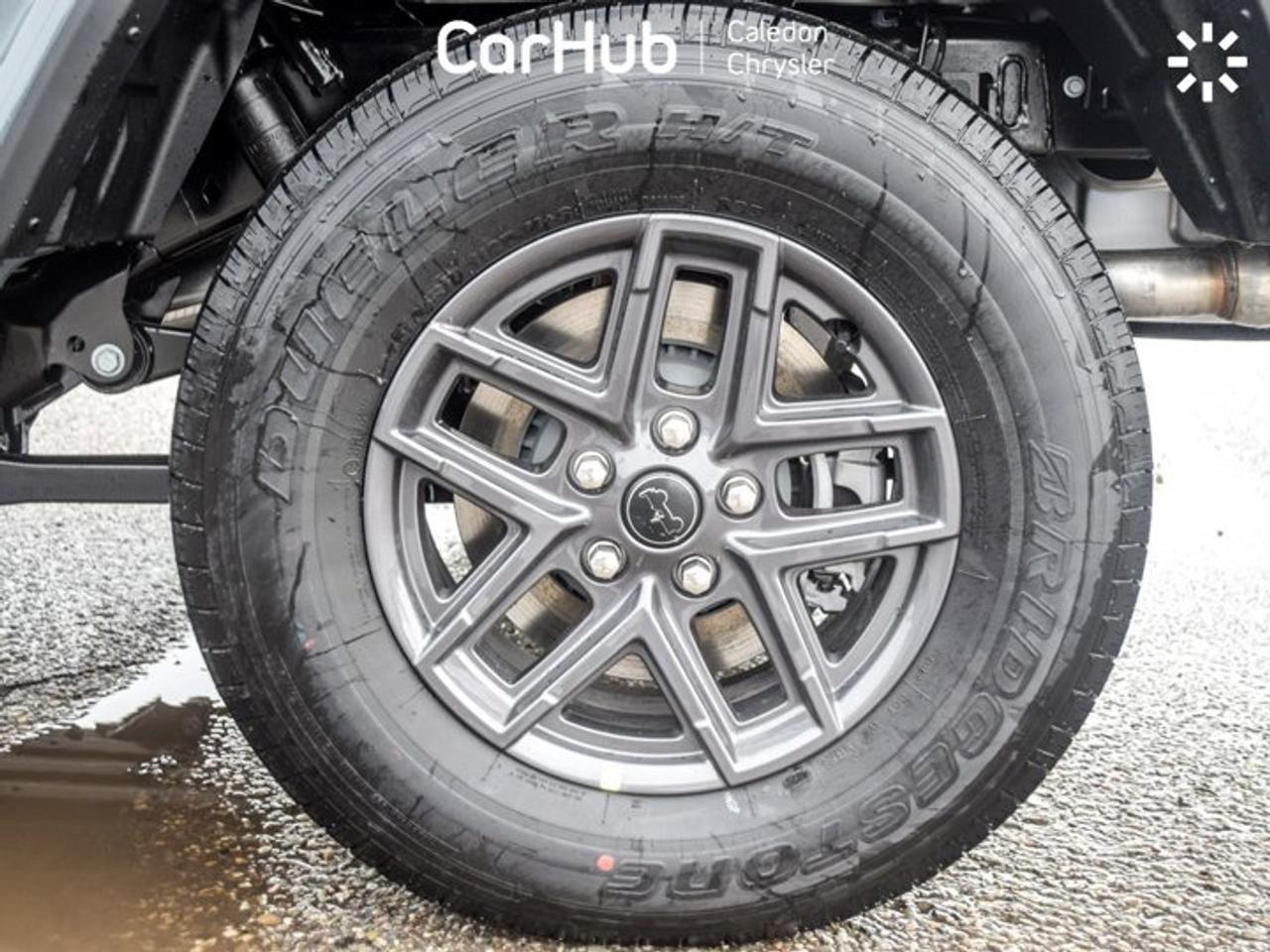 2026 Jeep Gladiator Sport S 4x4 Freedom Top Safety Group 12.3"Display Remote Start Photo