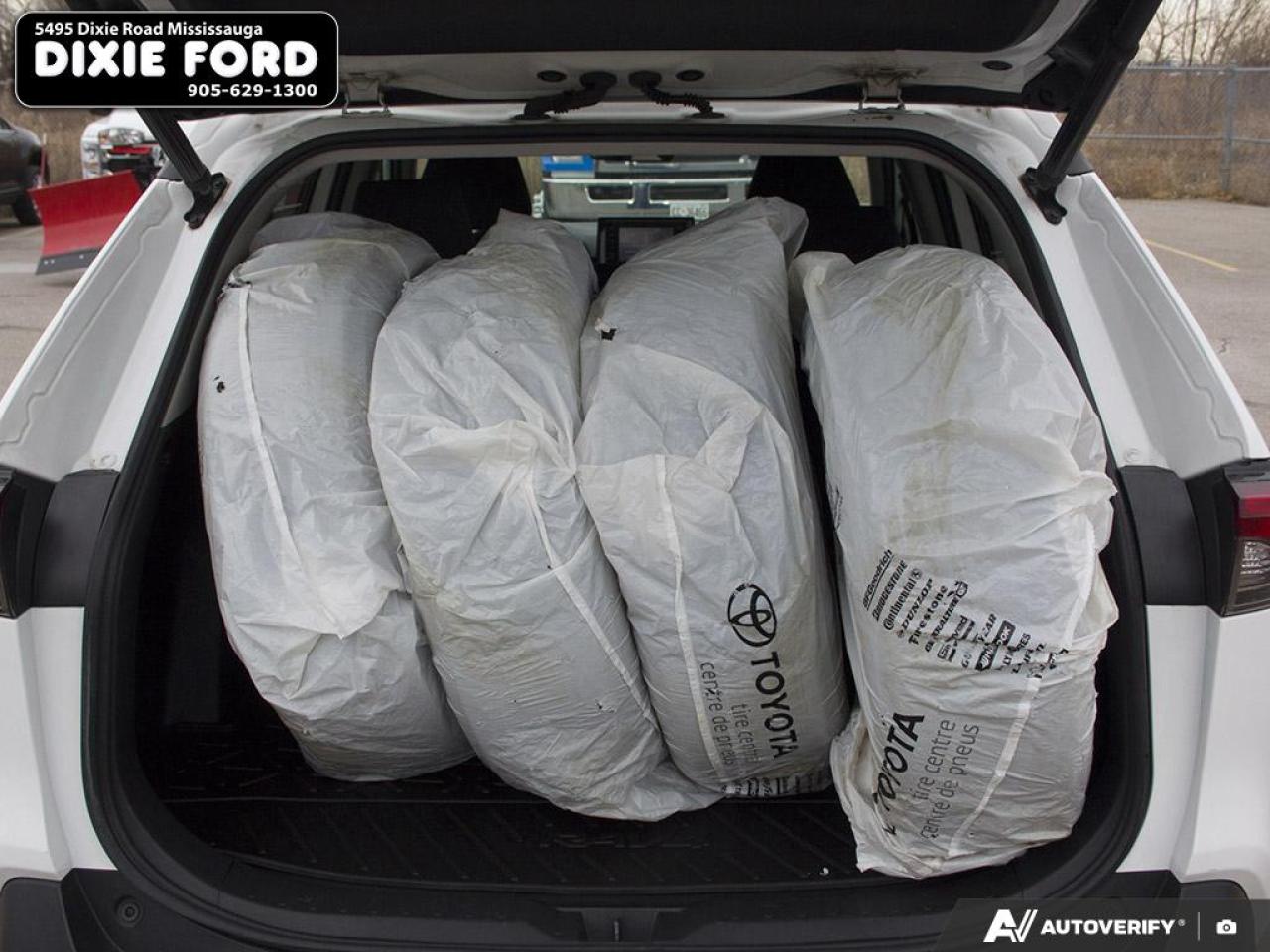 2021 Toyota RAV4 XLE Photo