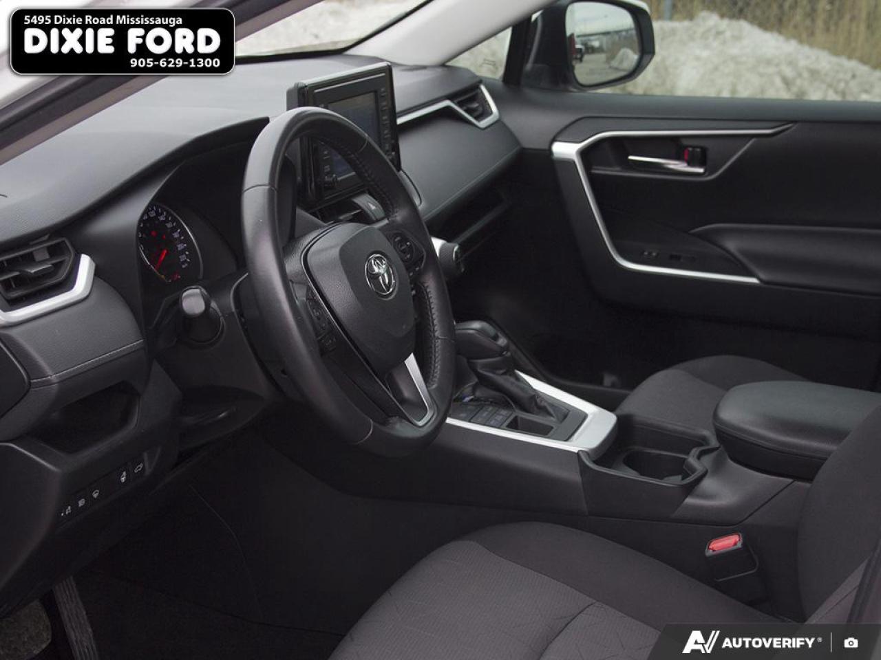 2021 Toyota RAV4 XLE Photo