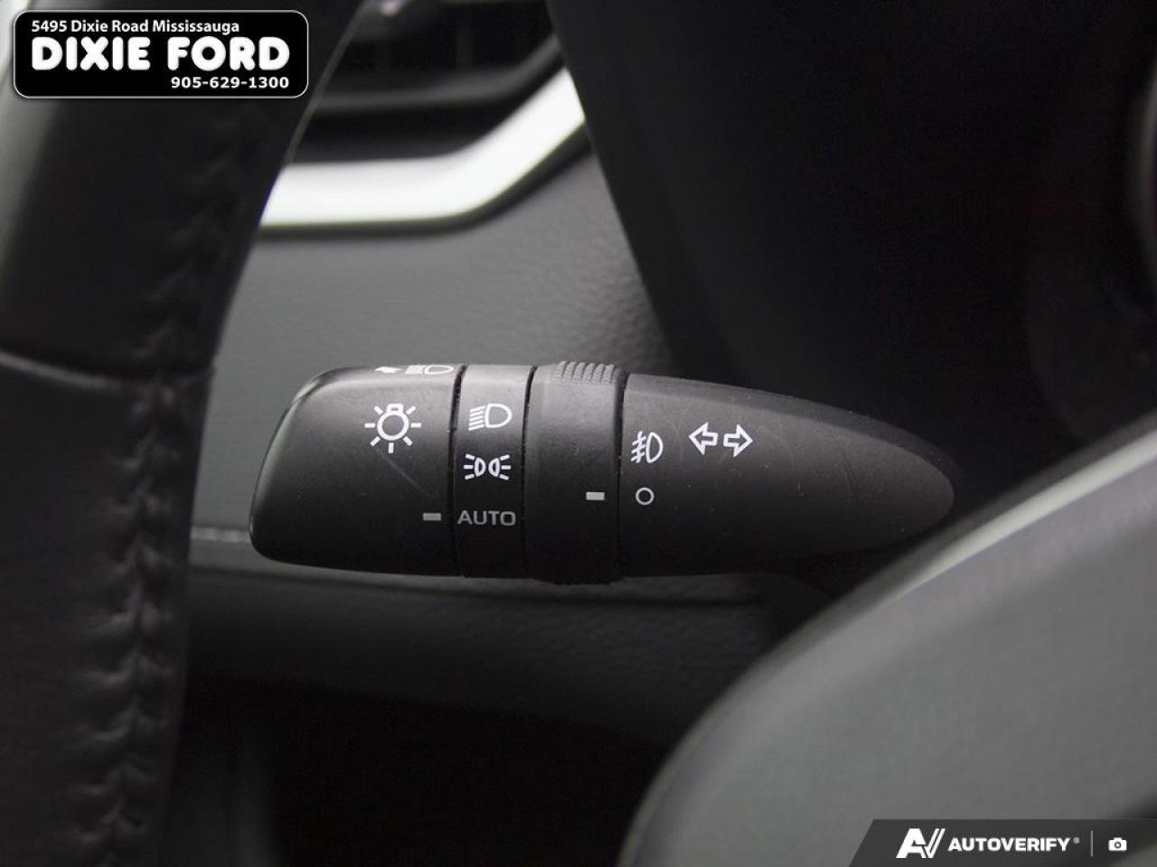 2021 Toyota RAV4 XLE Photo