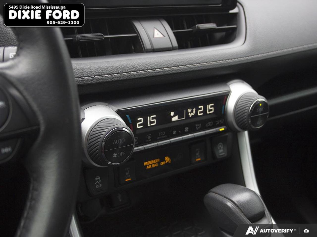 2021 Toyota RAV4 XLE Photo