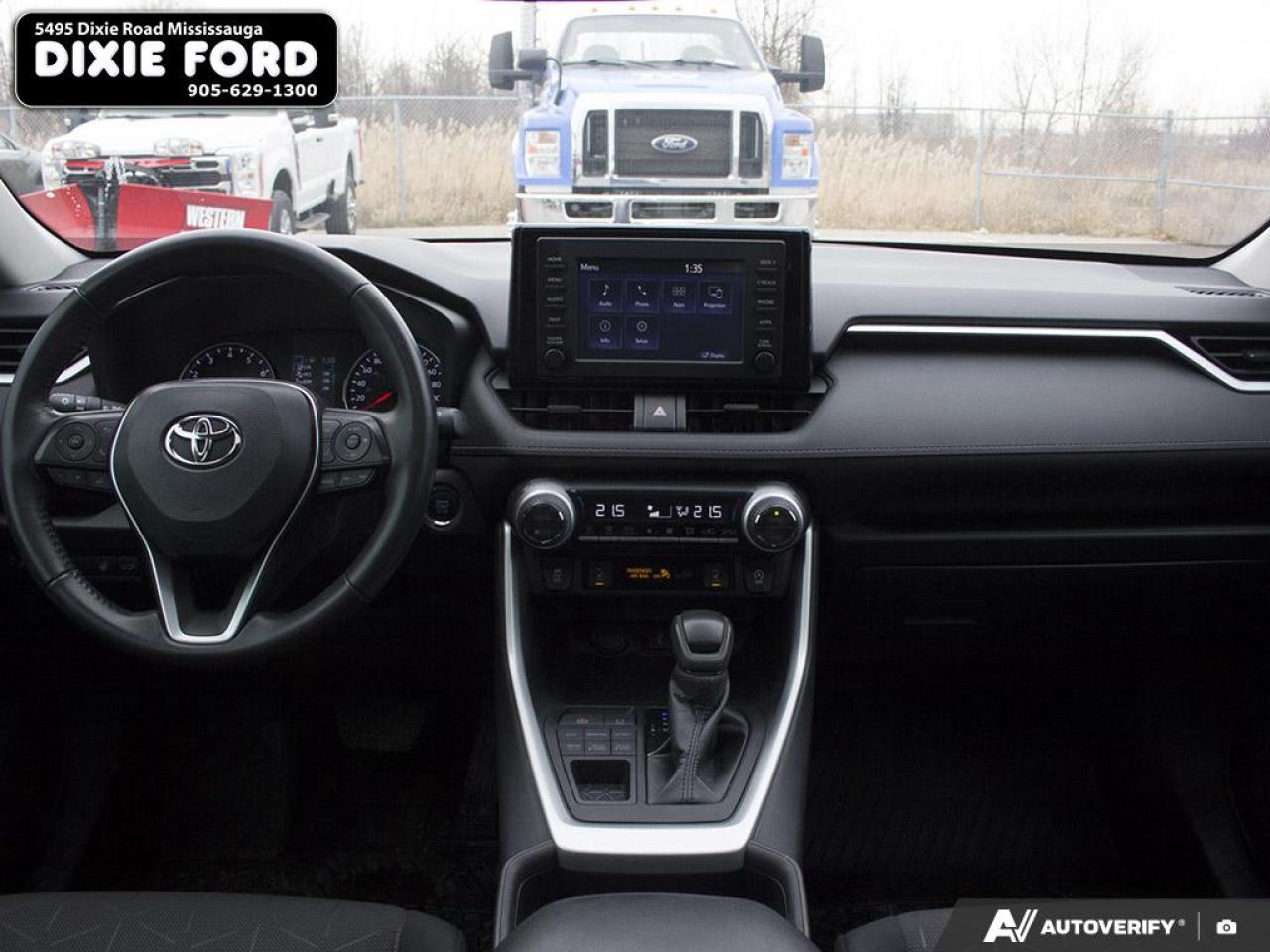 2021 Toyota RAV4 XLE Photo
