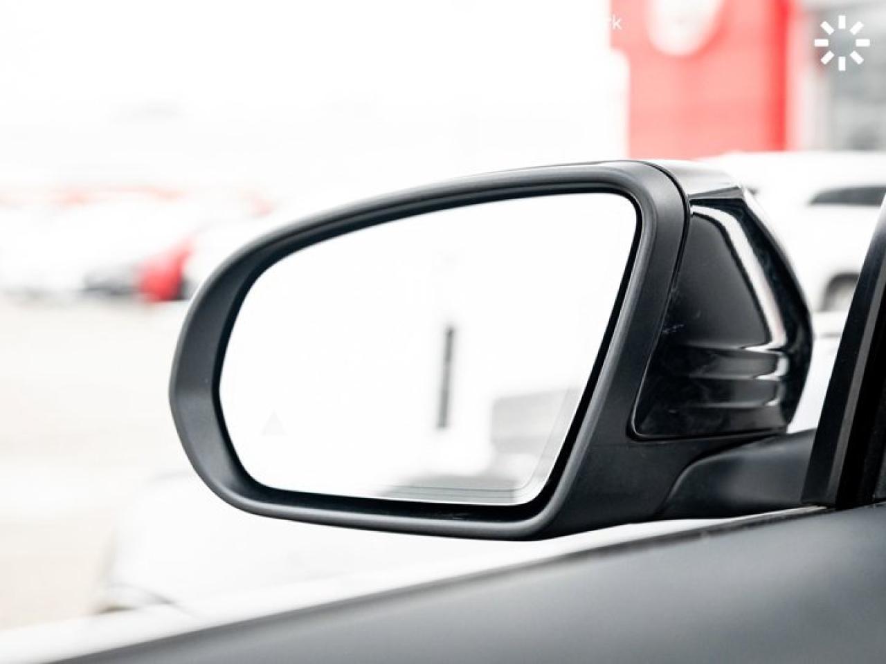 2019 Mercedes-Benz GLC 300 Panoroof Navigation 360 Camera Blind Spot Brake Assist Photo