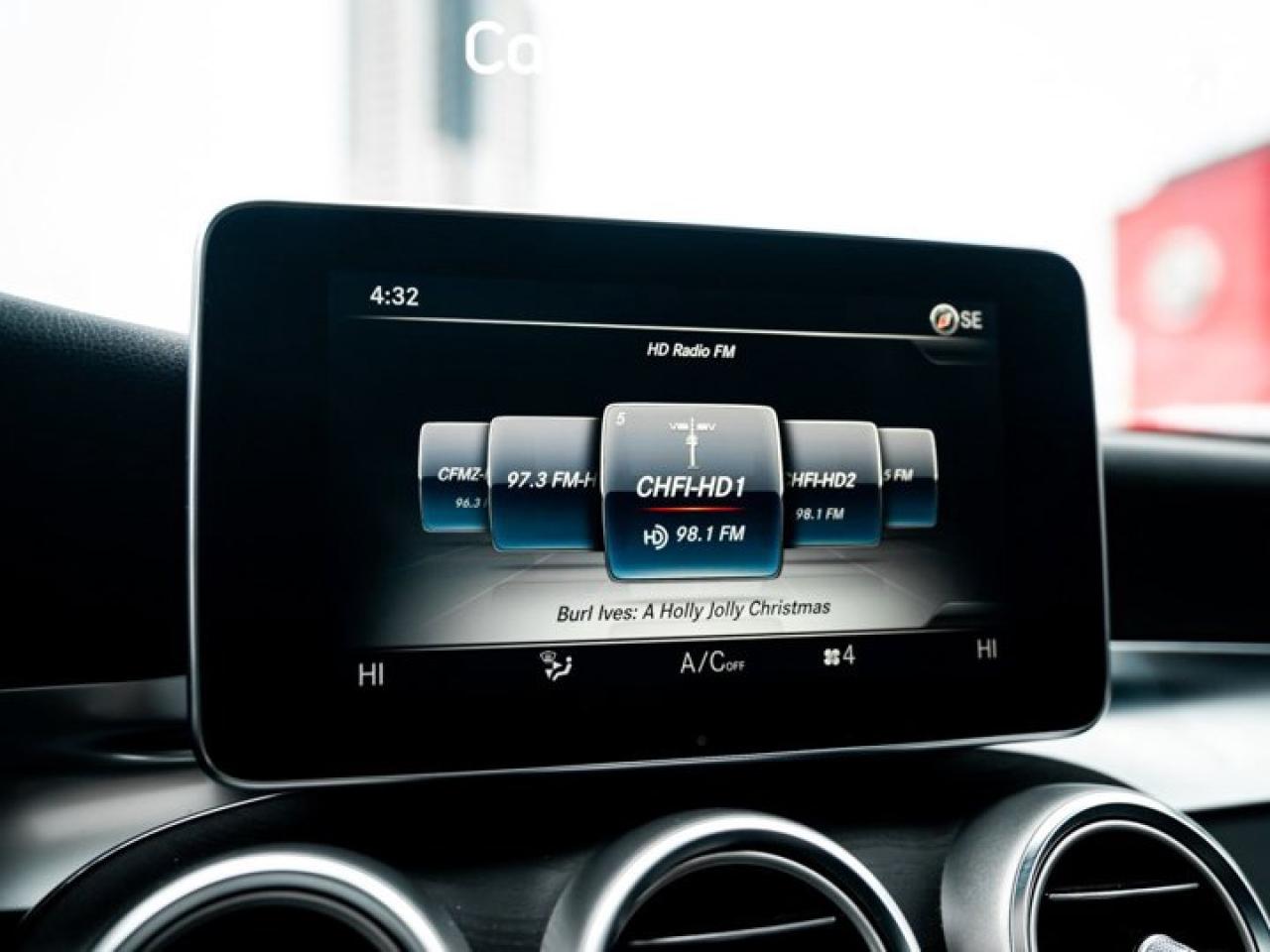 2019 Mercedes-Benz GLC 300 Panoroof Navigation 360 Camera Blind Spot Brake Assist Photo