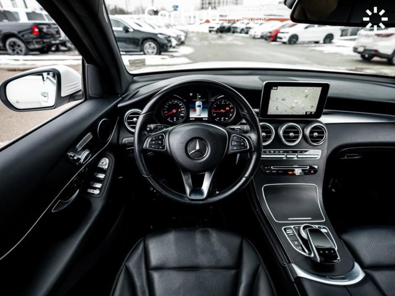 2019 Mercedes-Benz GLC GLC 300 Photo