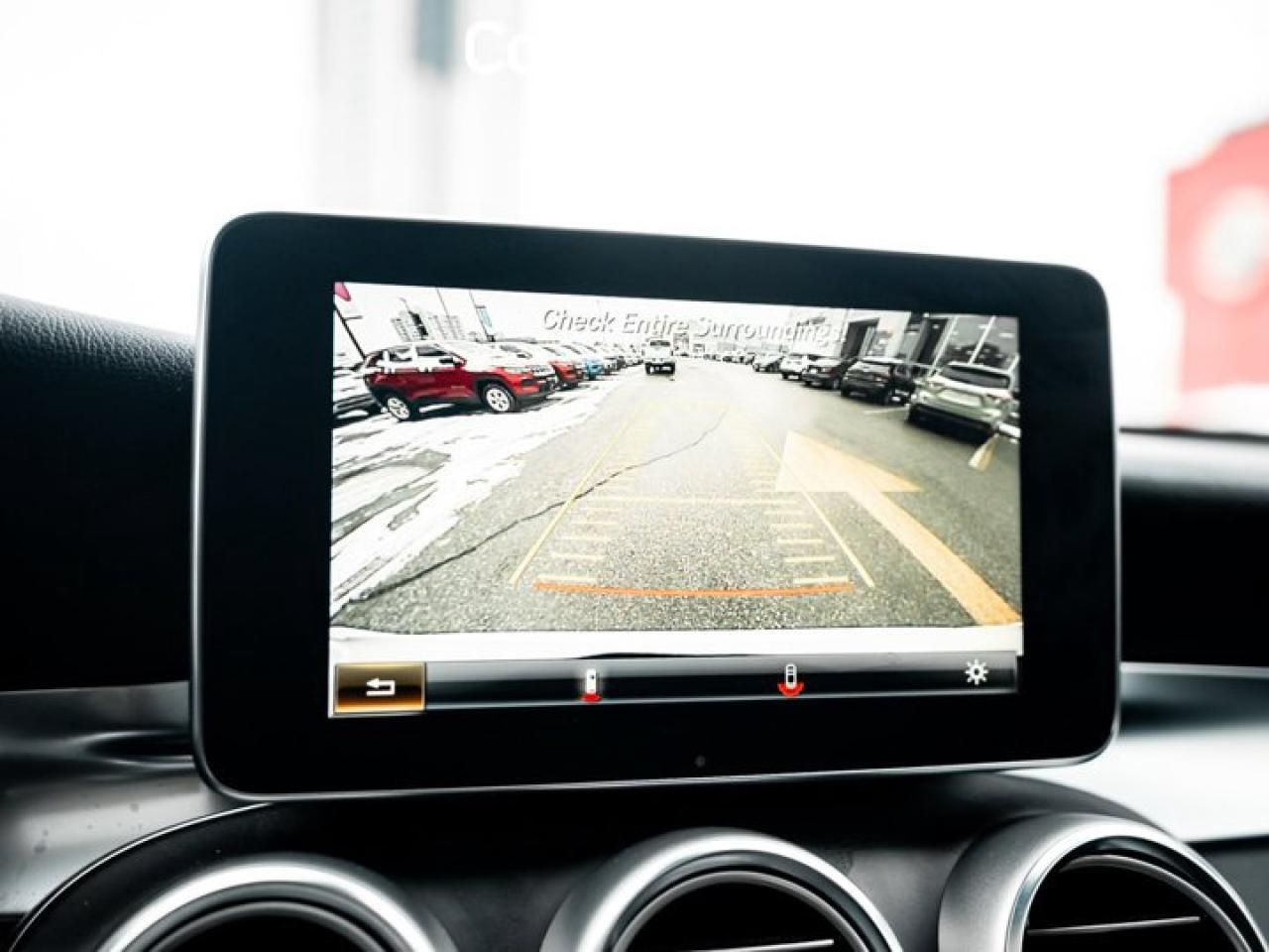 2019 Mercedes-Benz GLC GLC 300 Photo