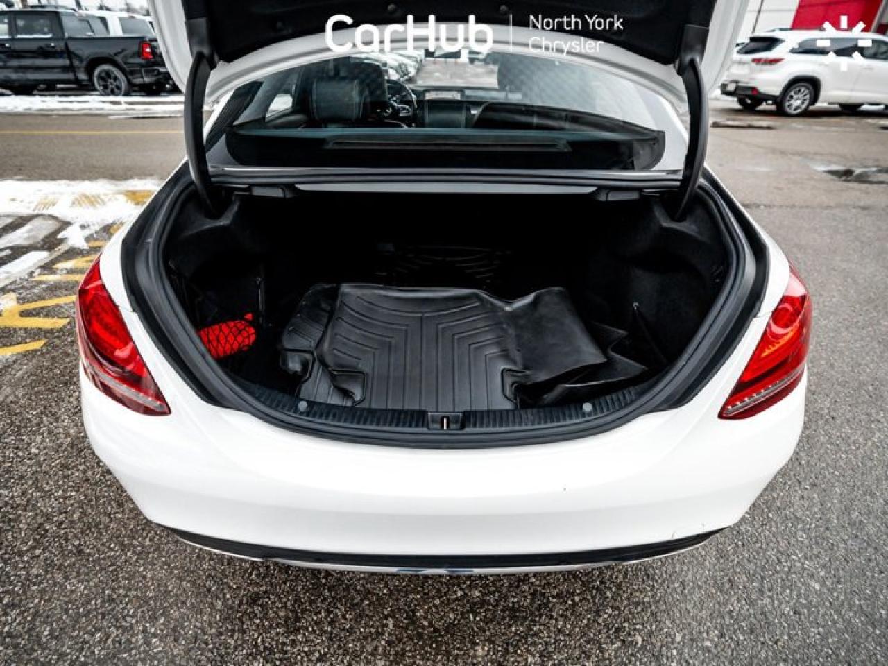 2019 Mercedes-Benz C-Class C 300 Sunroof AMG Package Navi Blind Spot Assist Photo