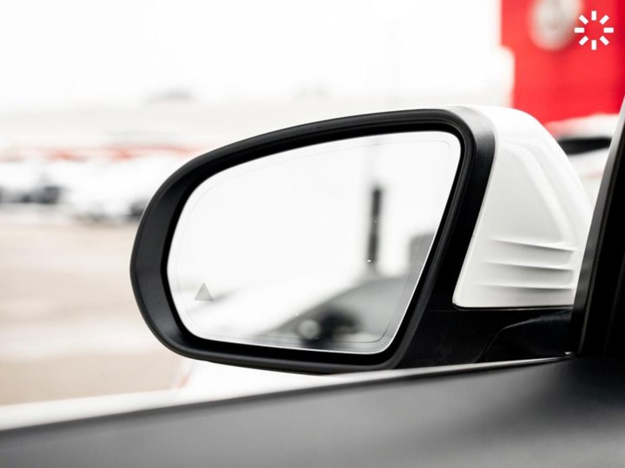 2019 Mercedes-Benz C-Class C 300 Sunroof AMG Package Navi Blind Spot Assist Photo