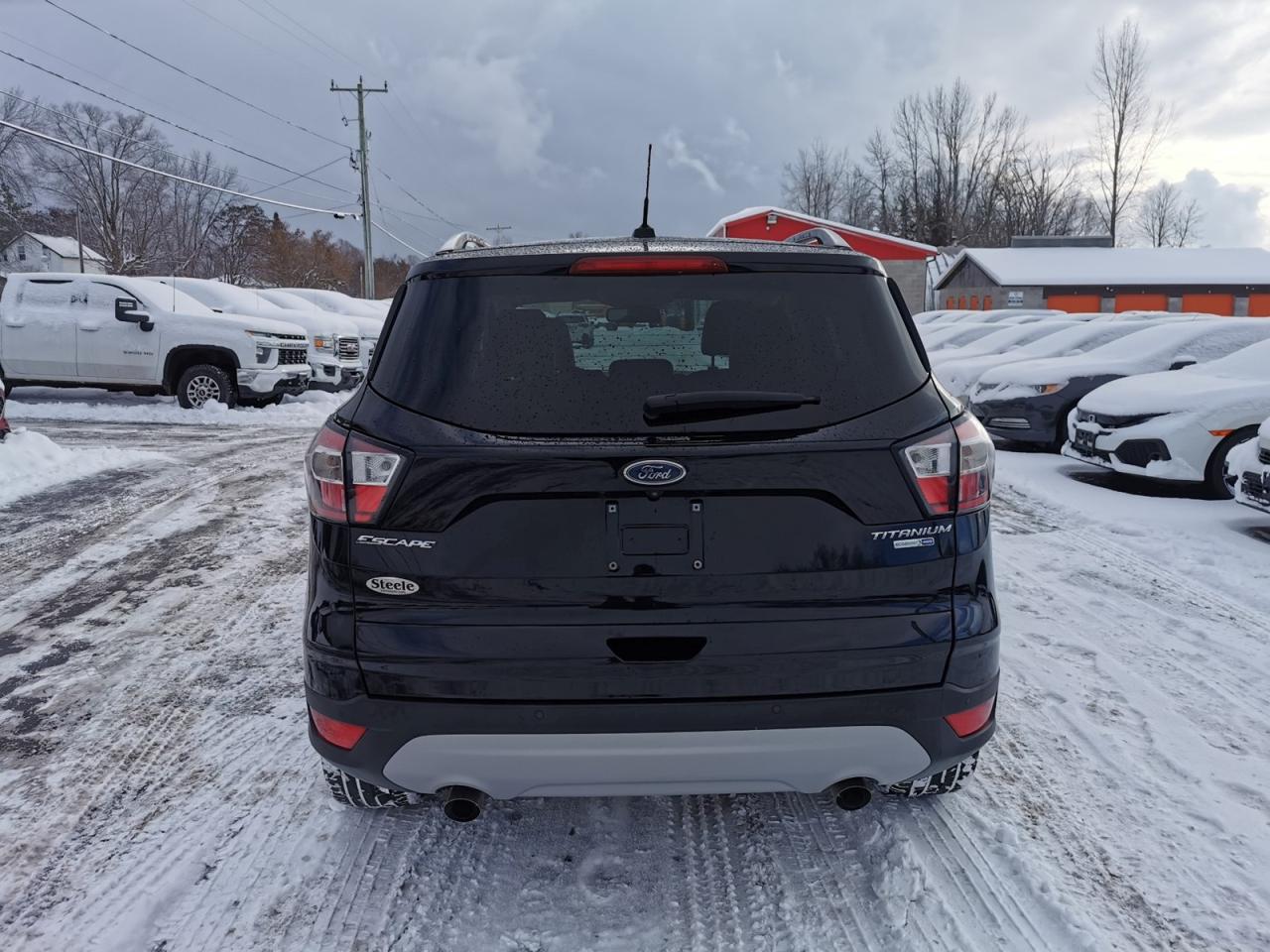 2017 Ford Escape Titanium Photo3
