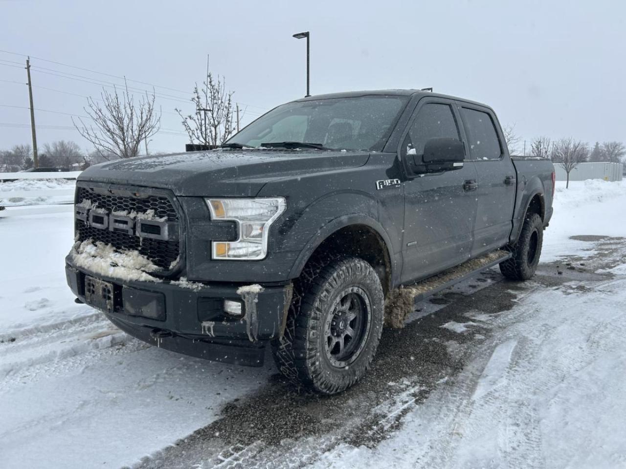 Used 2017 Ford F-150 4WD SUPERCREW 145