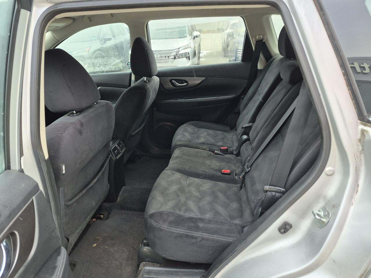 2015 Nissan Rogue S AWD AS-IS Photo10