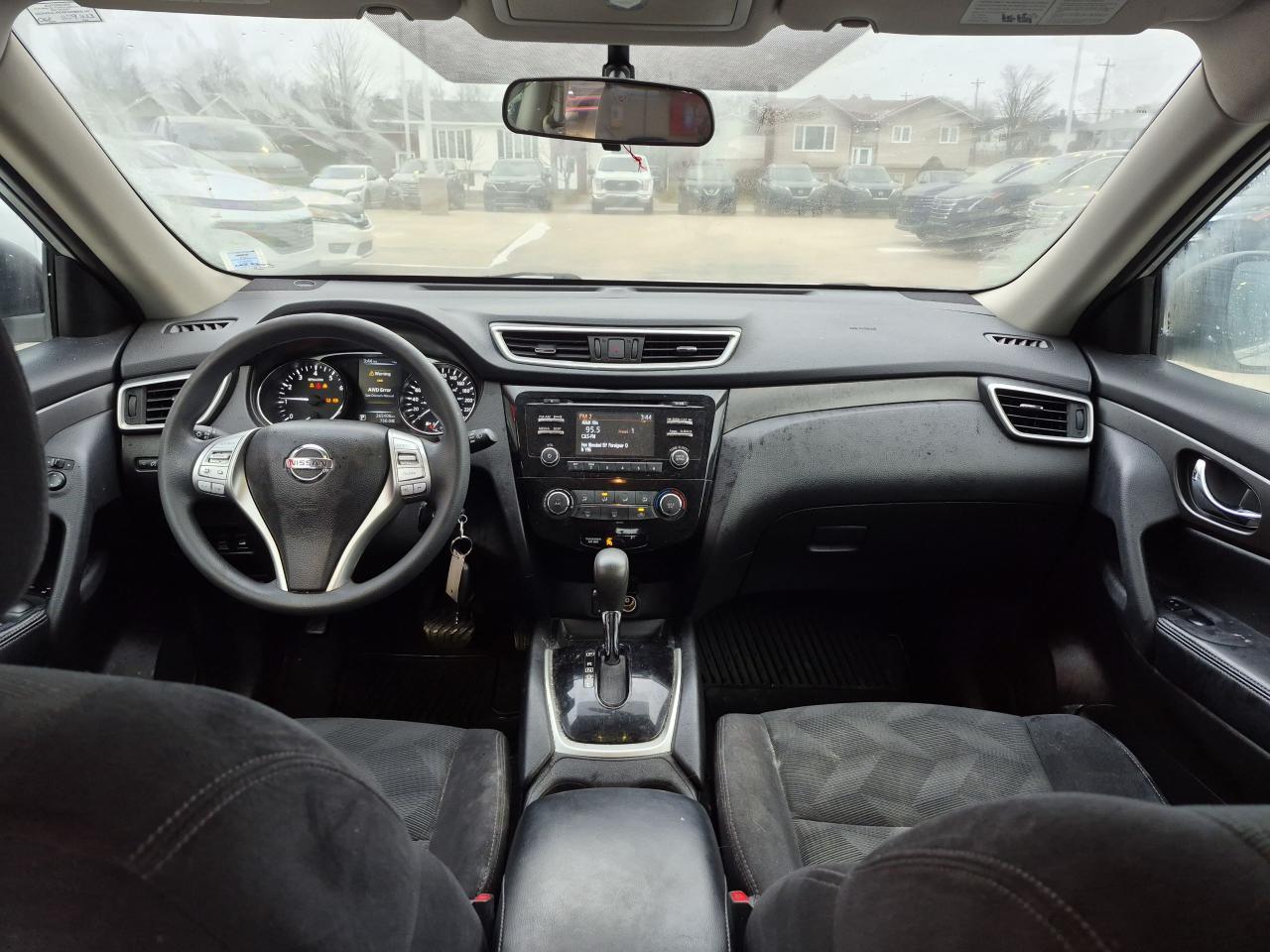 2015 Nissan Rogue S AWD AS-IS Photo11