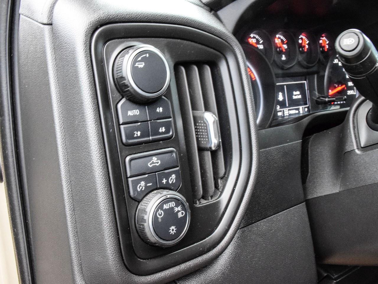 2023 Chevrolet Silverado 1500 Crew Cab Standard Box 4-Wheel Drive Custom Trail Boss Photo